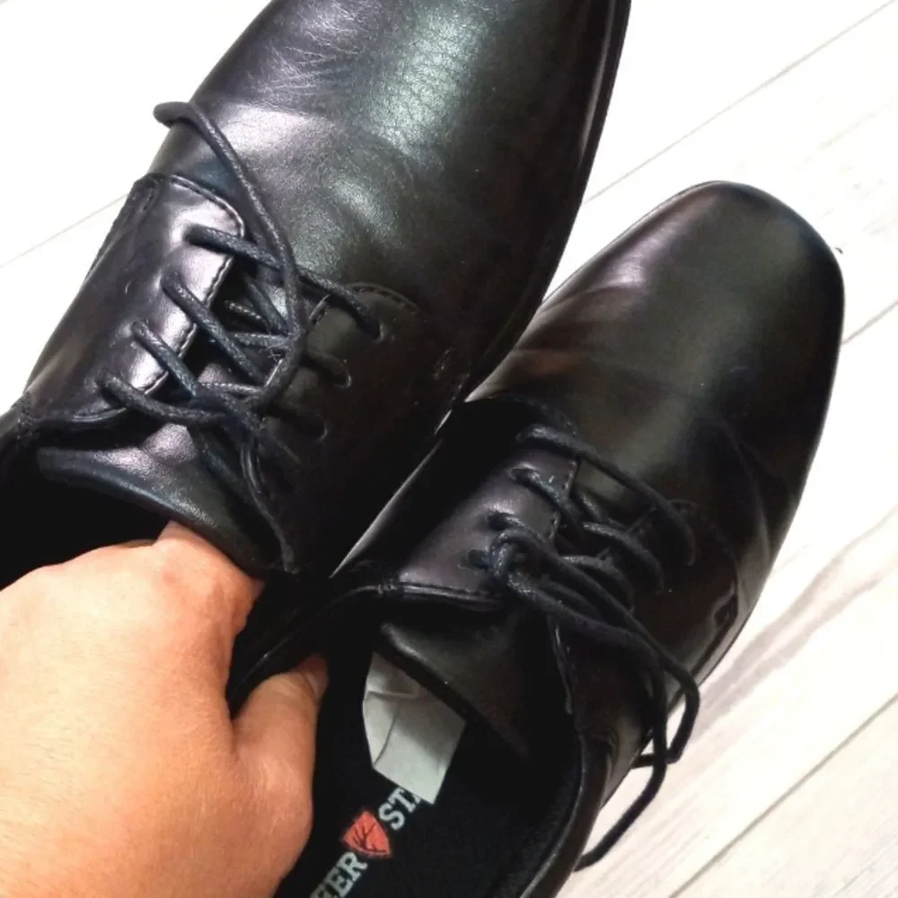 (36-3856) Deer Stags Dress Shoes  Sz 4